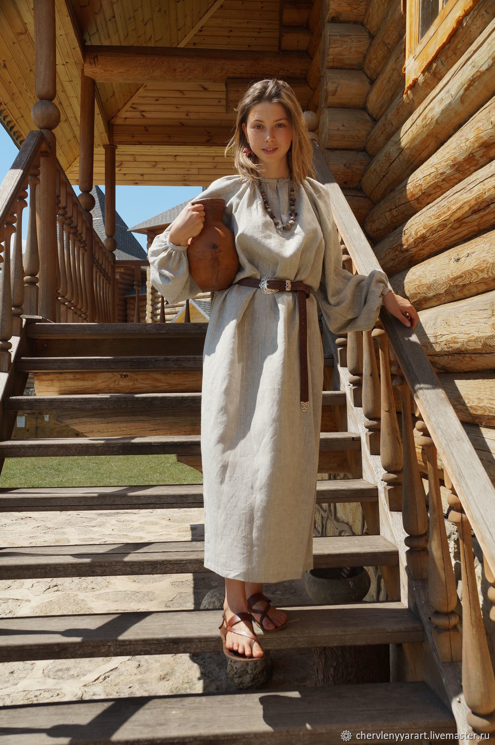 Girls in Slavic costumes in Denizli